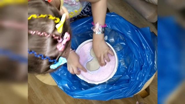 3d скульптура рук. Смотри со звуком. смотреть онлайн