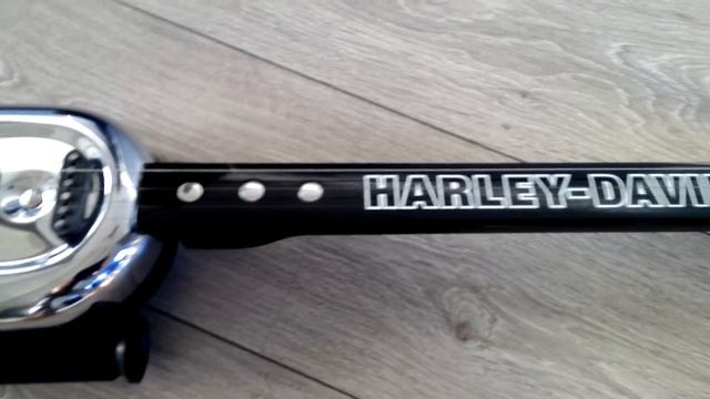 Harley Davidson guitar смотреть онлайн