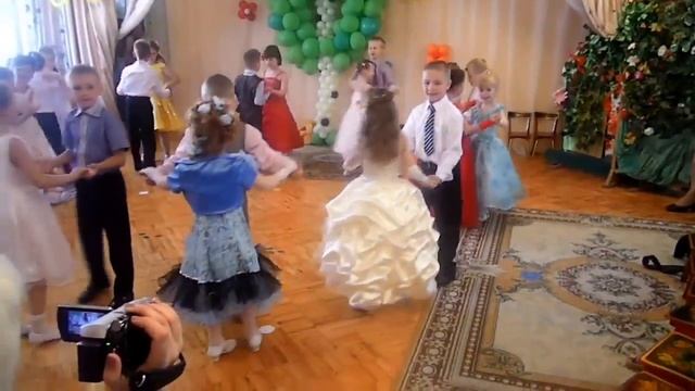 Выпускной весенний вальс № 4 смотреть онлайн