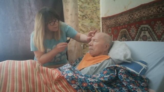 Деменция /Стрижка бровей /Брею папе брови. смотреть онлайн