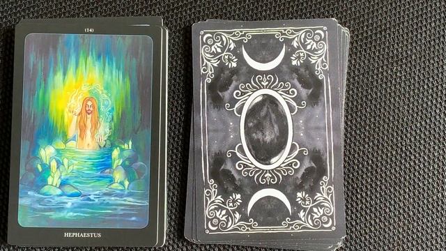 Black Mirror Oracle: Unboxing/First Impressions смотреть онлайн