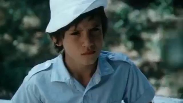 Не смей с коллективом шутить смотреть онлайн