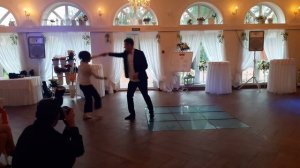 Танец из Криминального чтива ) Ума Турман и Джон Траволта  у нас на свадьбе )