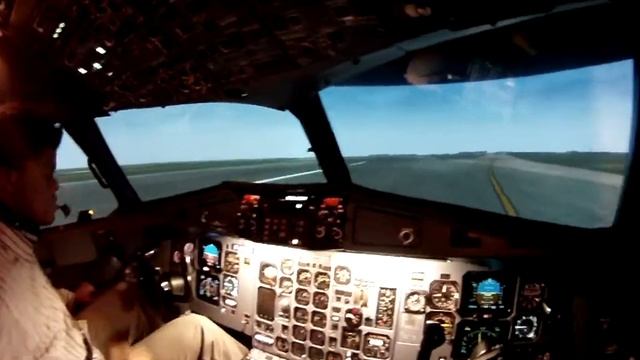ATR 72-500 Landing at Roissy airport смотреть онлайн