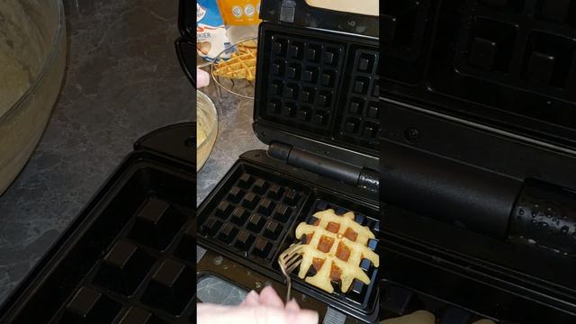 БЕЛЬГІЙСЬКІ Бананові Вафлі Гриль ВЕНСКИЕ ВАФЛИ Рецепт Banana Waffles Банановые Вафли Вафельница смотреть онлайн