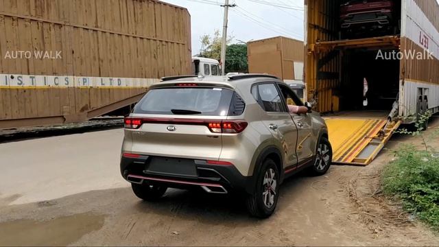 50 FOOT TRUCK UNLOADING CARS | Truck Walk Around Skilled Drivers | kia Sonet 2020 | thar 2020 смотреть онлайн