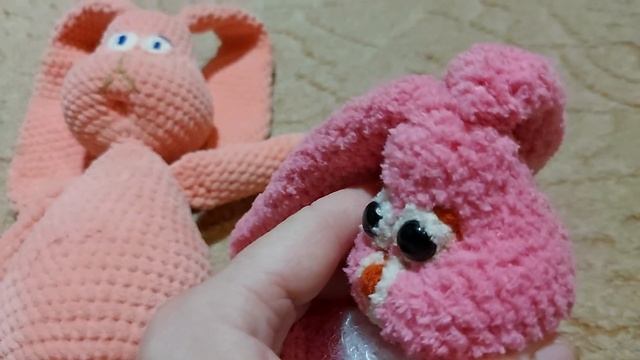 Немного о зайцах. Рассказываю нюансы при вязании зайчика. Вязаные зайцы. смотреть онлайн