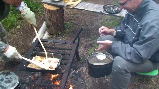 Еда в поездках и путешествиях: Оладьи на днёвке! смотреть онлайн