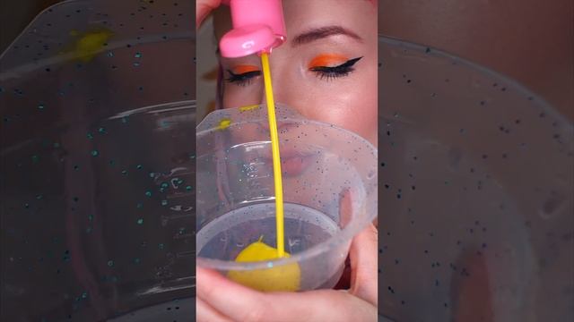 СТАЛА ЦВЕТОЧКОМ! ? РОЗОВО-ЖЕЛТЫЕ ВОЛОСЫ! смотреть онлайн