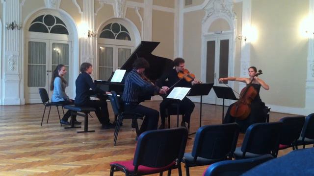 Quartet GUUD: J. Turina, Piano Quartet - 2nd movement смотреть онлайн