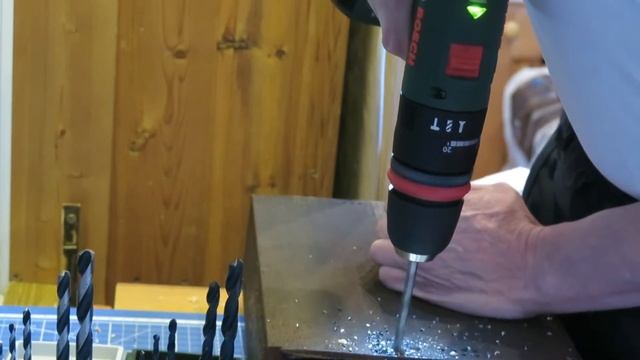 BOSCH: свёрла - HSS PointTeQ / HSS-R & сверлим алюминий; швеллер; рельс смотреть онлайн