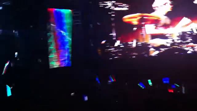 Maroon5 live in Seoul, Korea 2012 Band introduction (Mickey Madden, Sam Farrar, Matt Flynn) смотреть онлайн