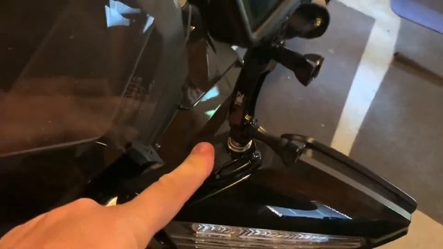 Camera Mount on Gold Wing DCT Mirror смотреть онлайн