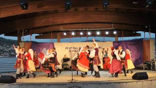 Polish Folk Dance: Polonez