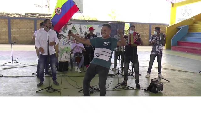 VOLVÍ A LLORAR - OSWALDO PÉREZ & CARLOS PÉREZ смотреть онлайн