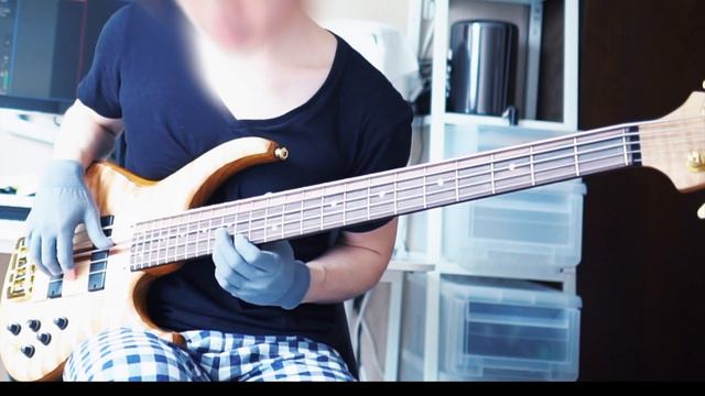Testing gloves with an MTD bass смотреть онлайн