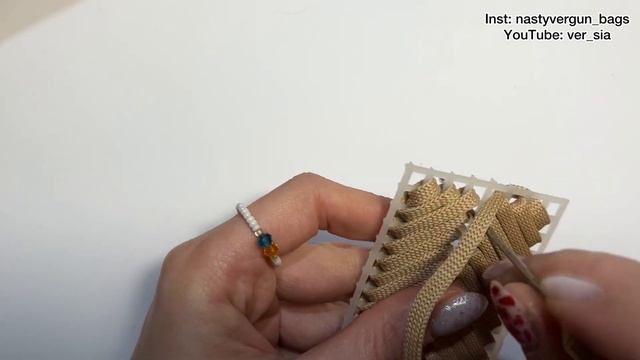 Сумка на пластиковой канве, мастер класс. Сумка из пряжи своими руками