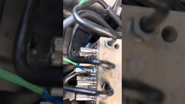 Honda ABS / VSA pump motor reinstall tip смотреть онлайн