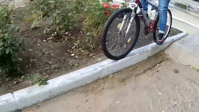 Game of bike / ПАДЕНИЯ / Самокат Vs Mtb смотреть онлайн