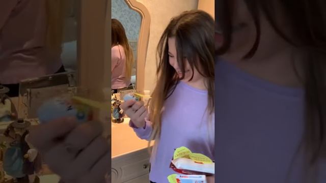 Реакция жены на iPhone 11 Pro Max! Подарок любимой) смотреть онлайн