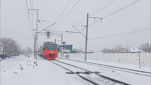 Электропоезд ЭП3Д-0065 смотреть онлайн