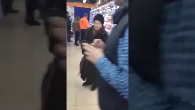Случай в рыбинском магазине DNS (хD) смотреть онлайн