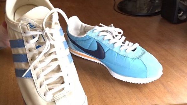 nike cortez или adidas country