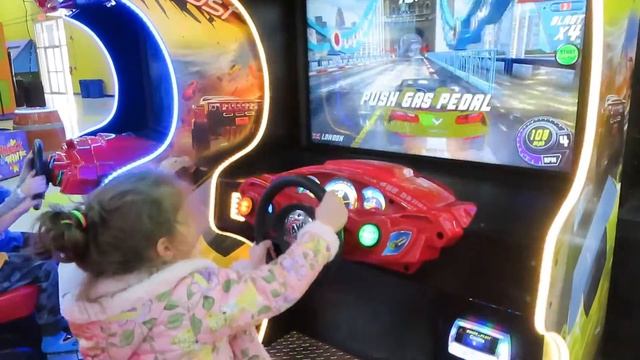 ?? VLOG: БАТУТЫ/ИГРЫ/СУП ИЗ МОРЕПРОДУКТОВ/СНЕГ/ПОСЫЛКА КНИГ/ВОСПОМИНАНИЯ/ШТАТ КОННЕКТИКУТ/США