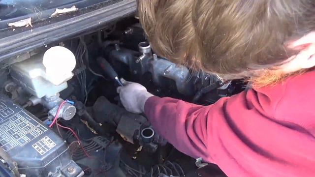 2.8 Litre 4m40 Cylinder Head Removal On A 1996 L400 Delica.