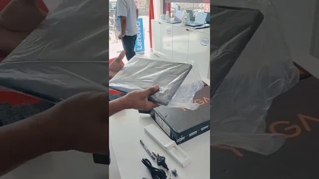 lenovo yoga 7i i17 12th with OLED 2.8K смотреть онлайн