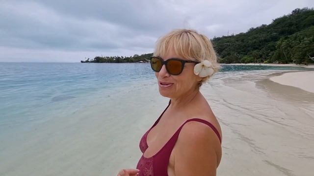 Таити Часть 40: Скаты пришли на кормёжку смотреть онлайн