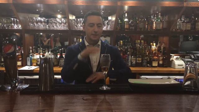 How to make Mimosa Christmas Cocktail - Filling Station Edinburgh смотреть онлайн