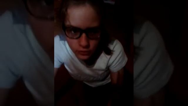 Девушка говорит что она тупая смотреть онлайн