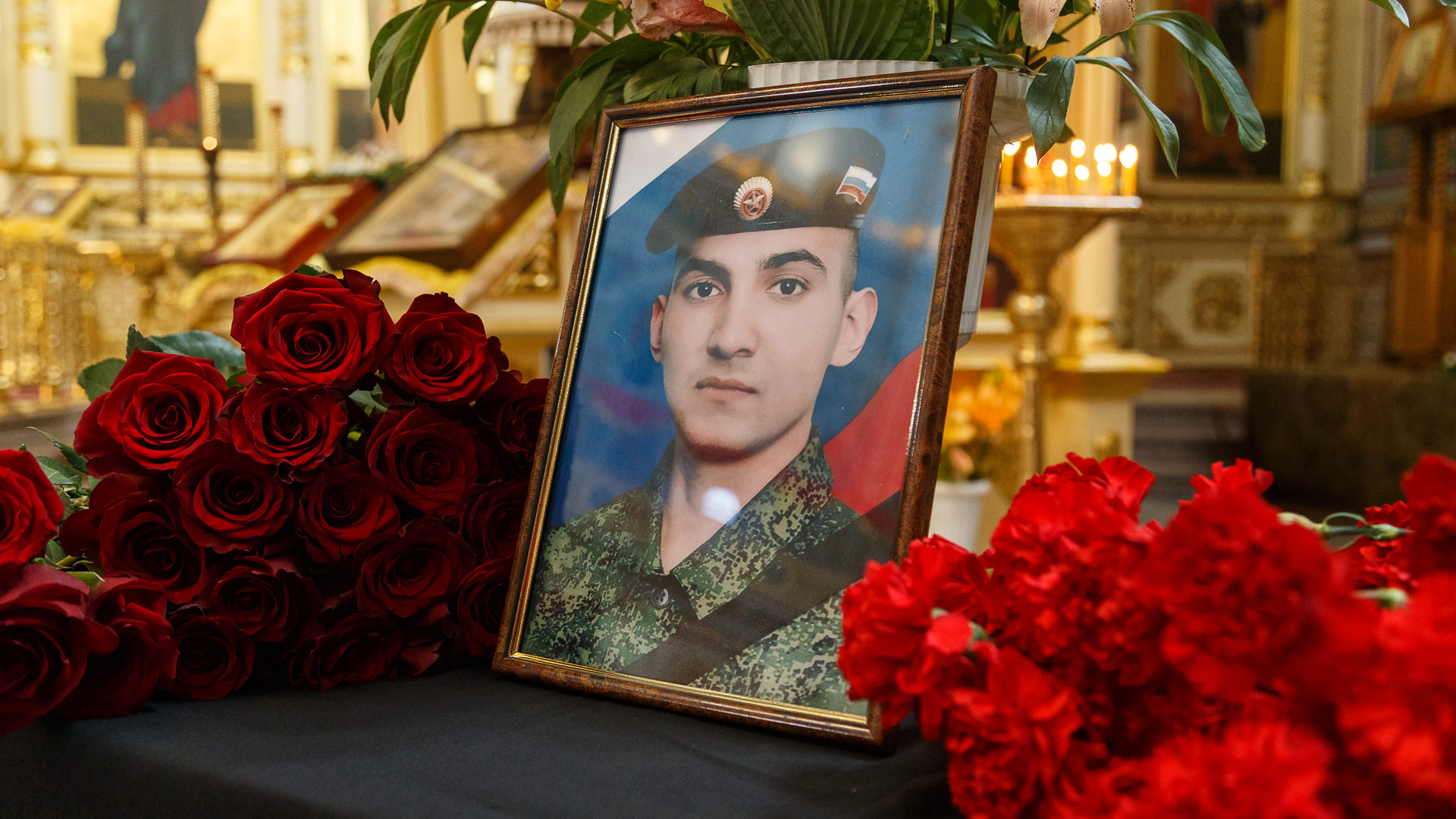 Владимир Уйба о прощании с Русланом Газитиновым, погибшим во время специальной военной операции смотреть онлайн