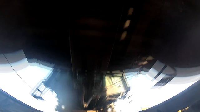 Камера под грузовым поездом. Сьемка ходовой части. The camera is under a freight train смотреть онлайн