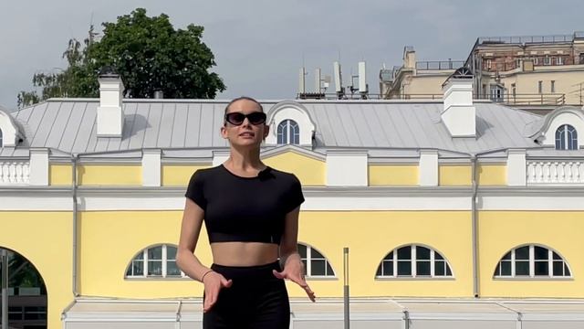 КАК ХОДЯТ МОДЕЛИ?|МОДЕЛЬНАЯ ПОХОДКА| УРОК ДЕФИЛЕ| КАК ХОДИТЬ НА МОДНОМ ПОКАЗЕ?