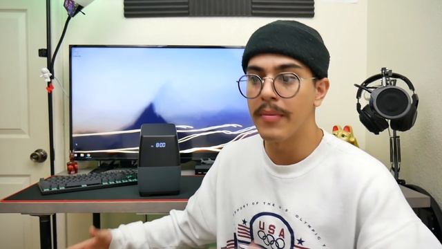 Insignia's Portable Google Home! смотреть онлайн