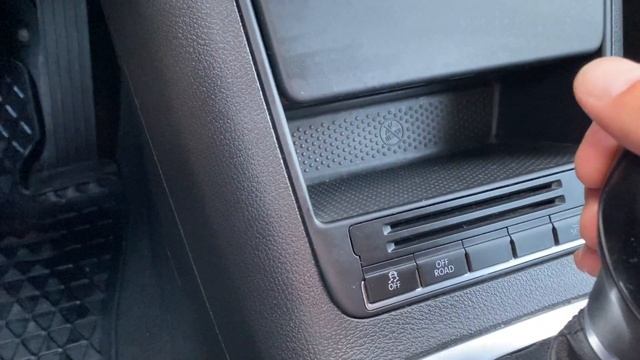 Volkswagen Tiguan 2011 года/2.0L Автомат! (ИДЕАЛЬНОЕ СОСТОЯНИЕ) смотреть онлайн