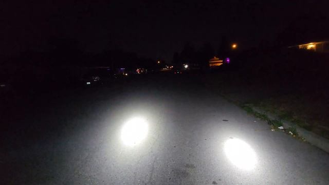 SOFIRN IF19 VS IF22A OUTDOOR BEAM SHOTS AND IF19 TALK смотреть онлайн