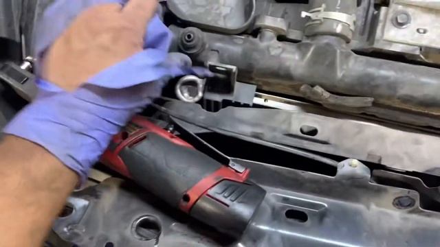2015 Infiniti Q50 AC Condenser Replacement смотреть онлайн