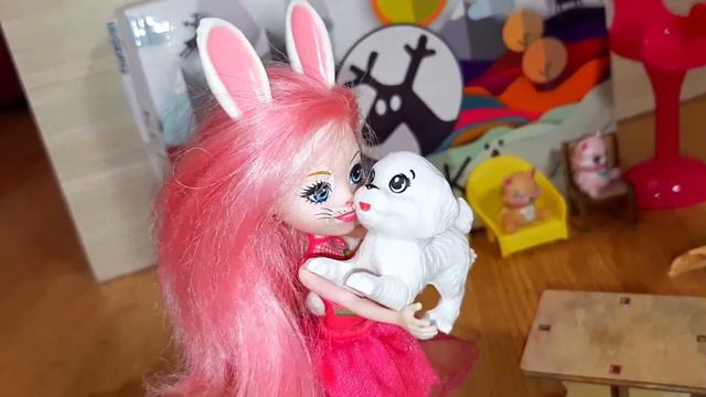 Энчантималс едет к ветеринару Что случилось с собачкой? Enchantimals Видео для детей смотреть онлайн
