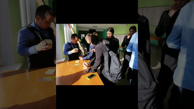 12 сентября в нашей школе прошла акция "Что такое счастье?" смотреть онлайн