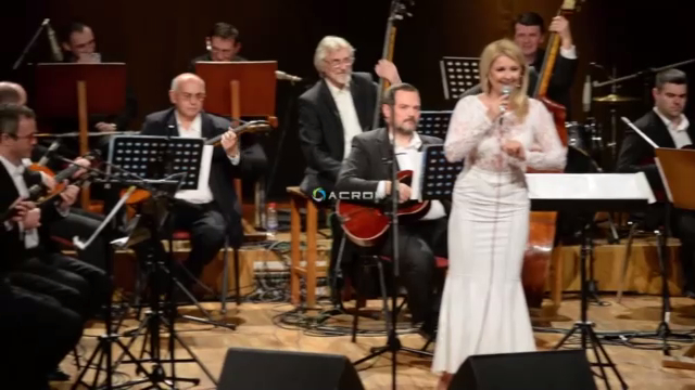 Jasna Djokic - Vratice se rode Live ( tamburaski orkestar RTV)_x264 смотреть онлайн