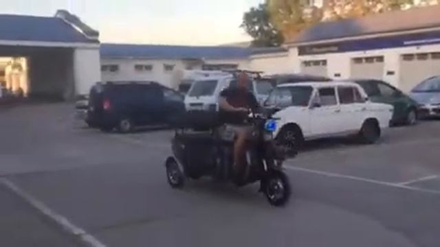 Электротрицикл Rutrike Кэб пассажирский трехместный. смотреть онлайн
