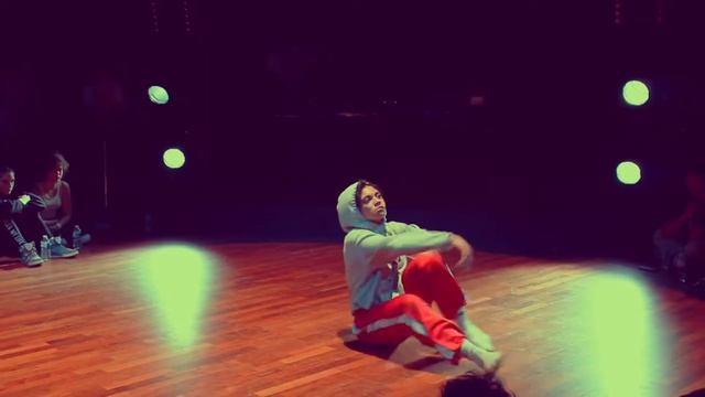 CLEMENTINE battle Show Me What You Got #1 смотреть онлайн
