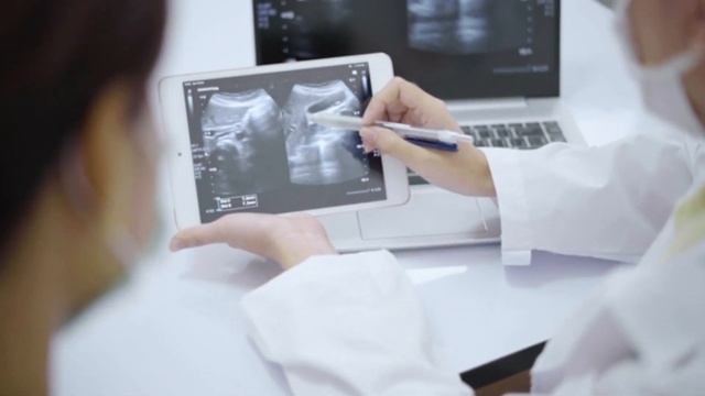 Дети выбросили котенка из окна 8 этажа! Но дальше произошло ужасное! смотреть онлайн