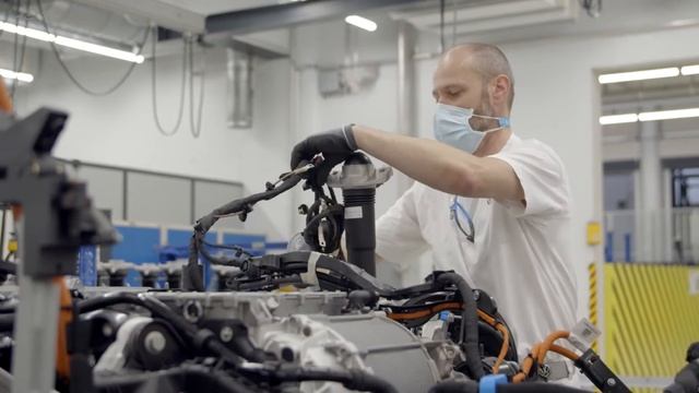 EPIC CAR FACTORY ⚡️ MEGA FACTORY BATTERY RECYCLING - Volkswagen Production смотреть онлайн