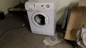 Что будет если в стиральную машину положить кирпич.