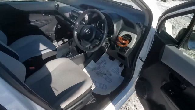КРАТКИЙ ВИДЕООБЗОР TOYOTA VITZ 2014 ГОДА, ДВС 1000 СС, ПРИВОД 2 ВД смотреть онлайн