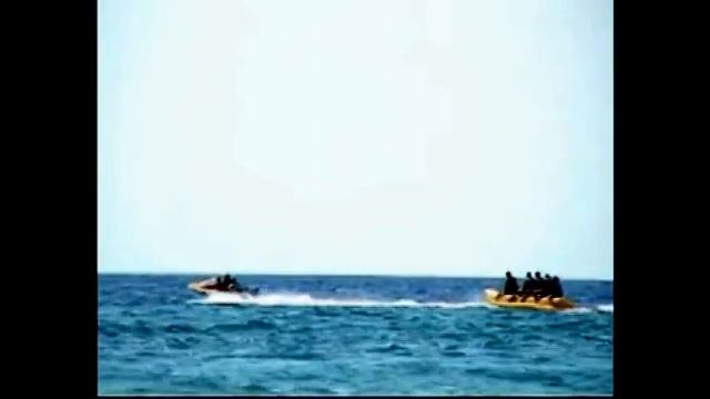 Крым Мирный.Покатаемся по волнам.Катамараны. смотреть онлайн